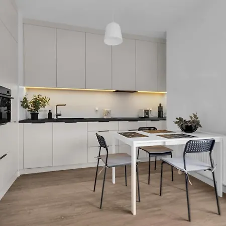 Apartamento Double Deluxe Ursus Parking&balcony Varsóvia